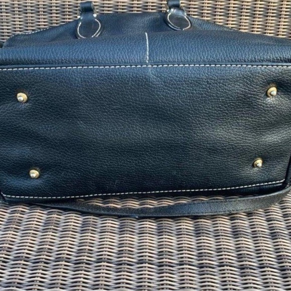 Dooney and Burke top handle pebble leather satchel w/ attachable leather… - Picture 7 of 7